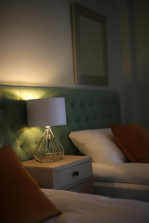 Happy Day Apartments オポーレ エクステリア 写真